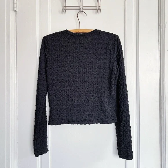 LAMARQUE • Nandra Top black textured tee long sleeve scoop neck cropped tight - Picture 10 of 11